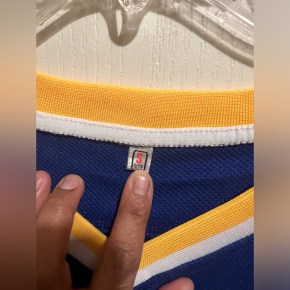 Chiefs Jersey Madbros  Men’s Small. See pictures of length, pit to pit & a snag - Picture 3 of 11